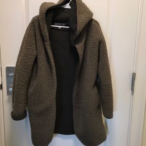 3/4 coat says m/l for size